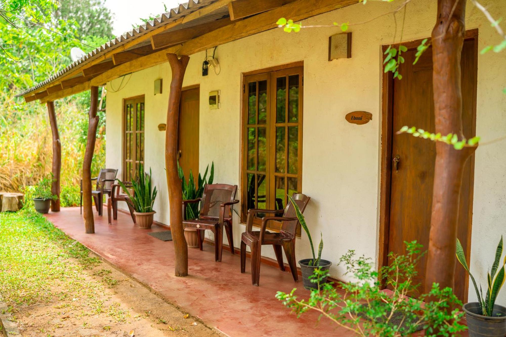 Bed and Breakfast Wild Hut Хабарана Экстерьер фото